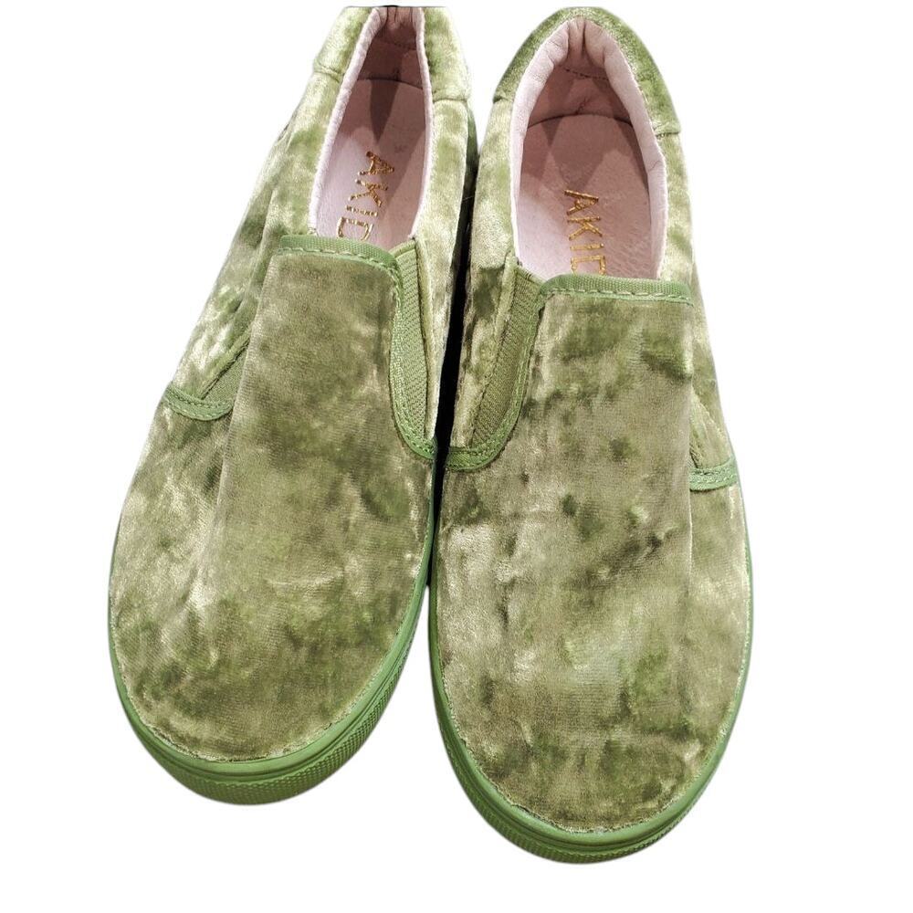Akid Green Velvet Kids Slip-On Shoes Size: 2